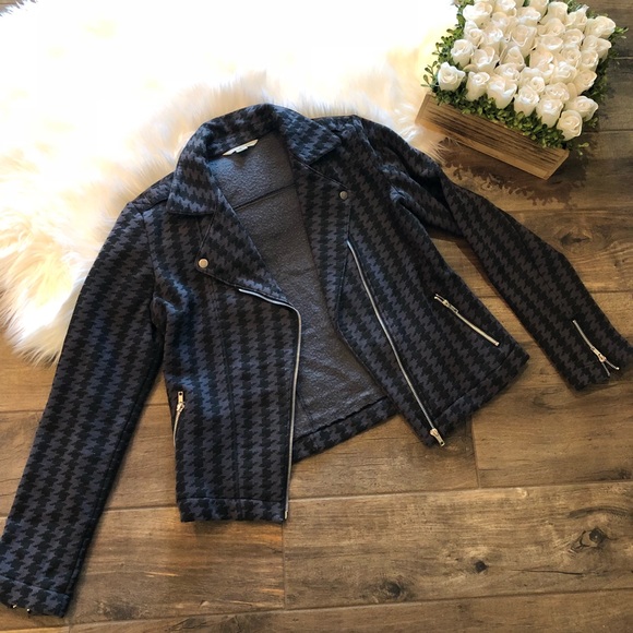 Derek Heart Jackets & Blazers - Derek Heart Zip Up Motto Jacket